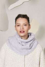 Cowl Walking-on-Clouds aus WOOLADDICTS Fire 