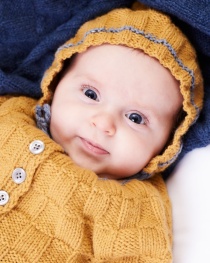 Babymütze aus Lamana Como (Tweed) 