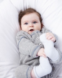 Babystrampler aus Lamana Como Tweed 