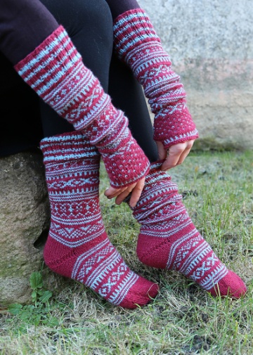 Socken im Norwegermuster aus Regia Premium Silk 